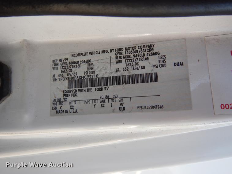 image for item DB8388 1999 Ford Econoline E450 Super Duty Eldorado shuttle bus