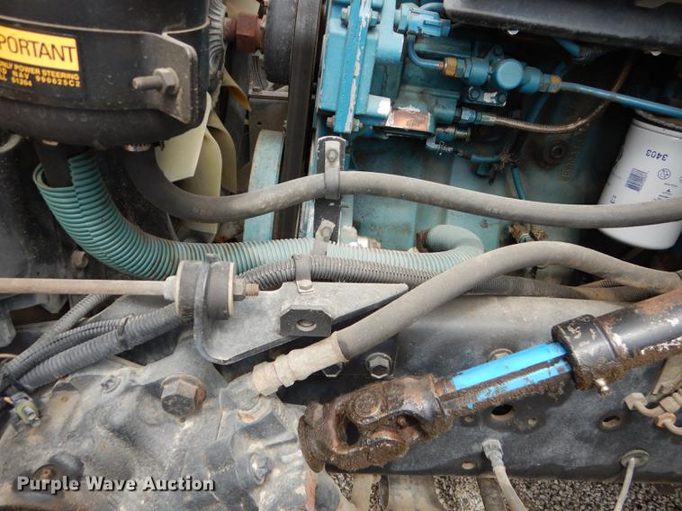 image for item DB8389 2004 International CE300 school bus