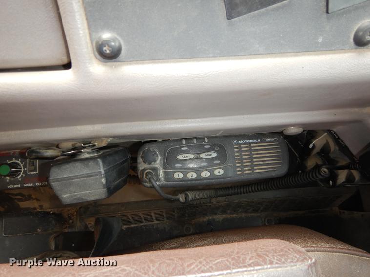 image for item DB8389 2004 International CE300 school bus