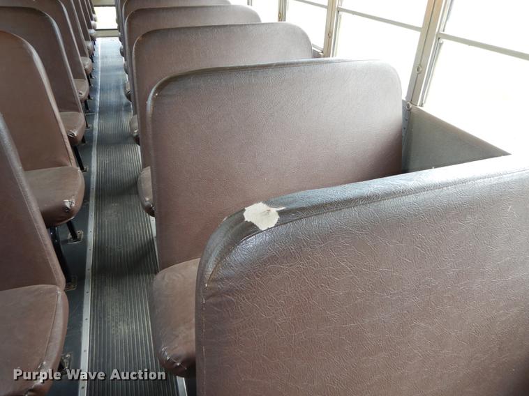 image for item DB8389 2004 International CE300 school bus