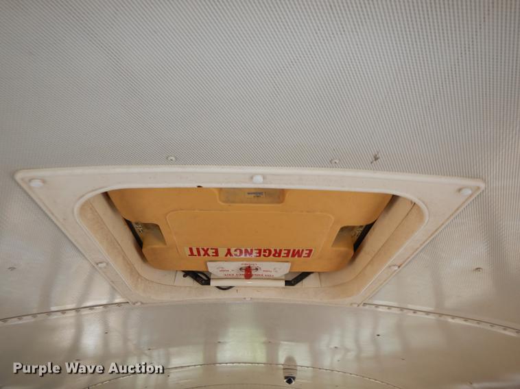 image for item DB8389 2004 International CE300 school bus