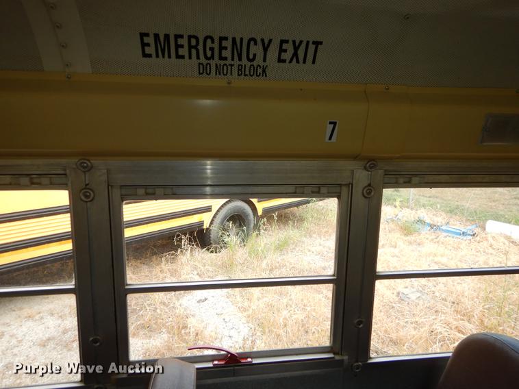 image for item DB8389 2004 International CE300 school bus