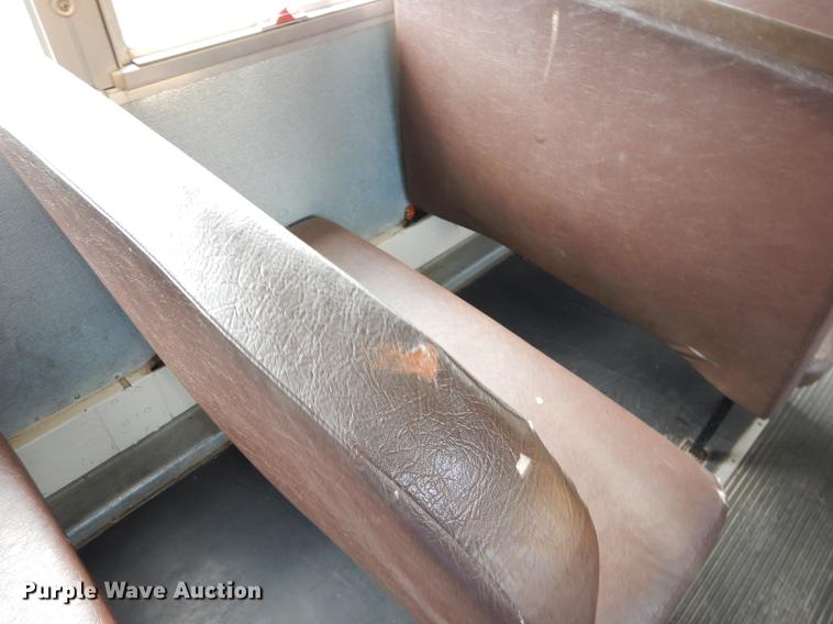 image for item DB8389 2004 International CE300 school bus