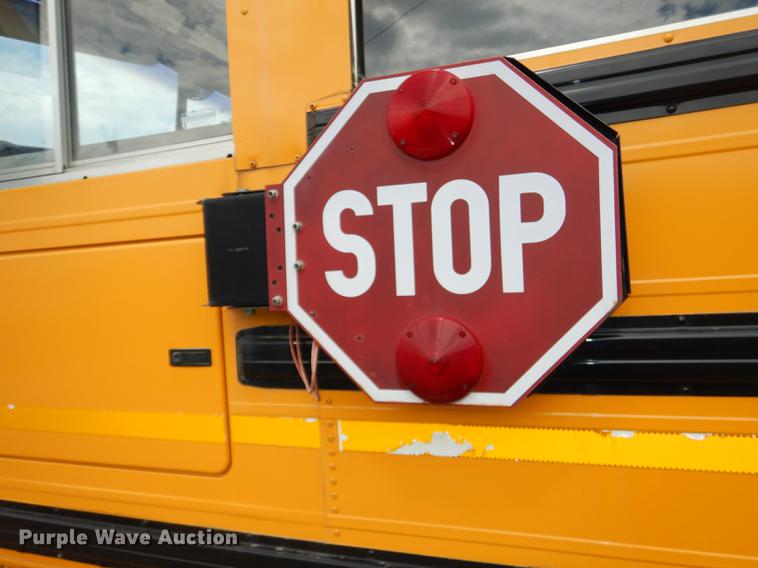 image for item DB8389 2004 International CE300 school bus