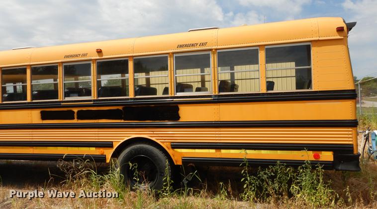 image for item DB8390 2000 Freightliner FS65 Thomas school bus