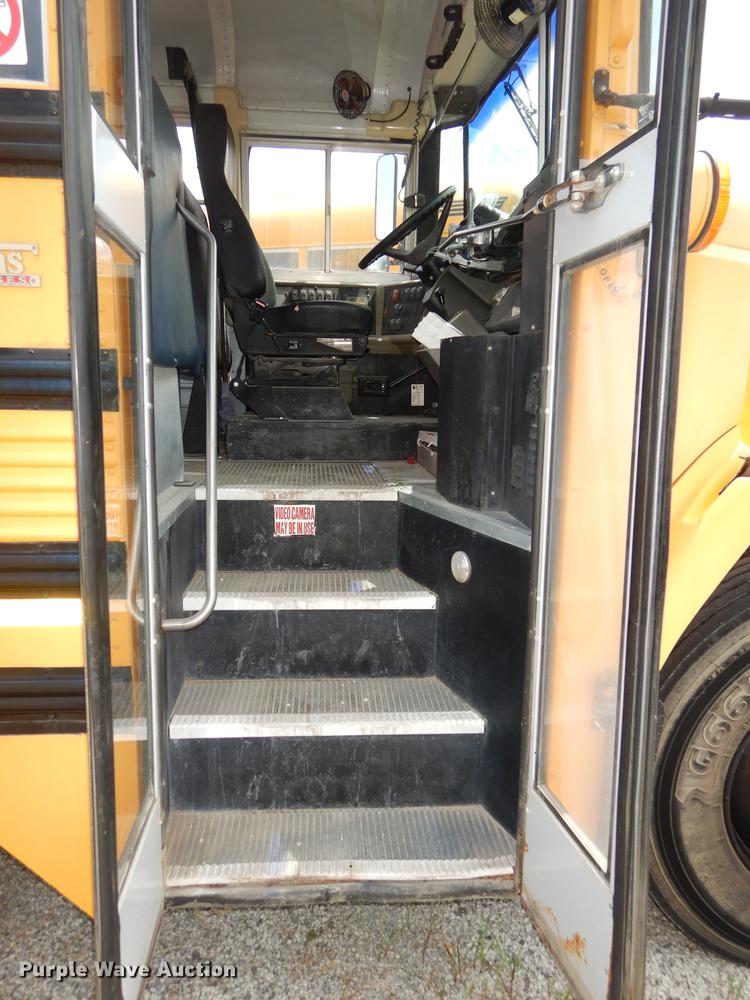 image for item DB8390 2000 Freightliner FS65 Thomas school bus