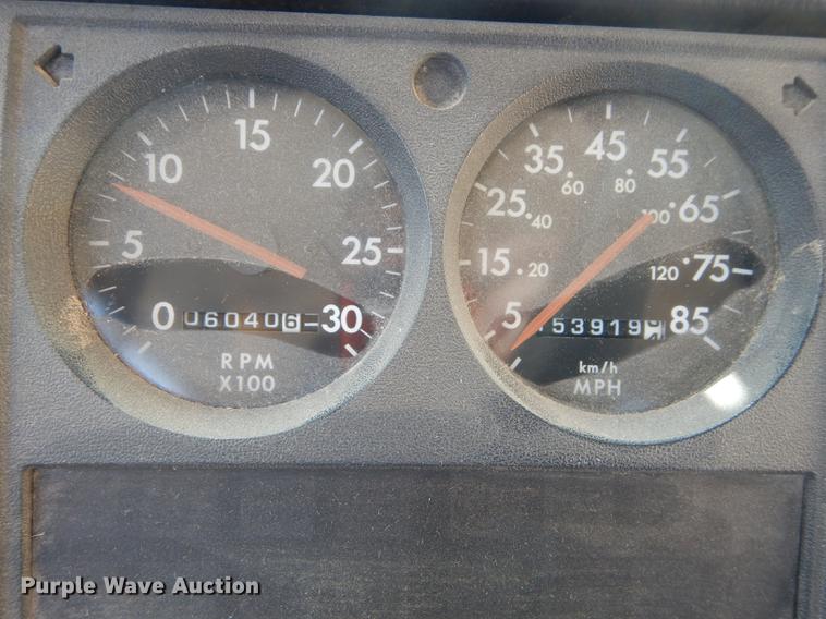image for item DB8390 2000 Freightliner FS65 Thomas school bus