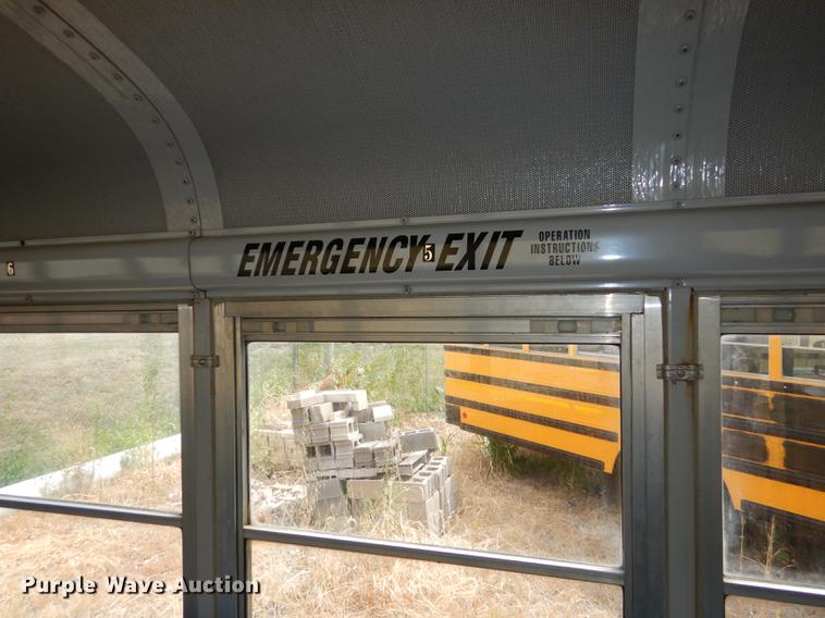 image for item DB8390 2000 Freightliner FS65 Thomas school bus