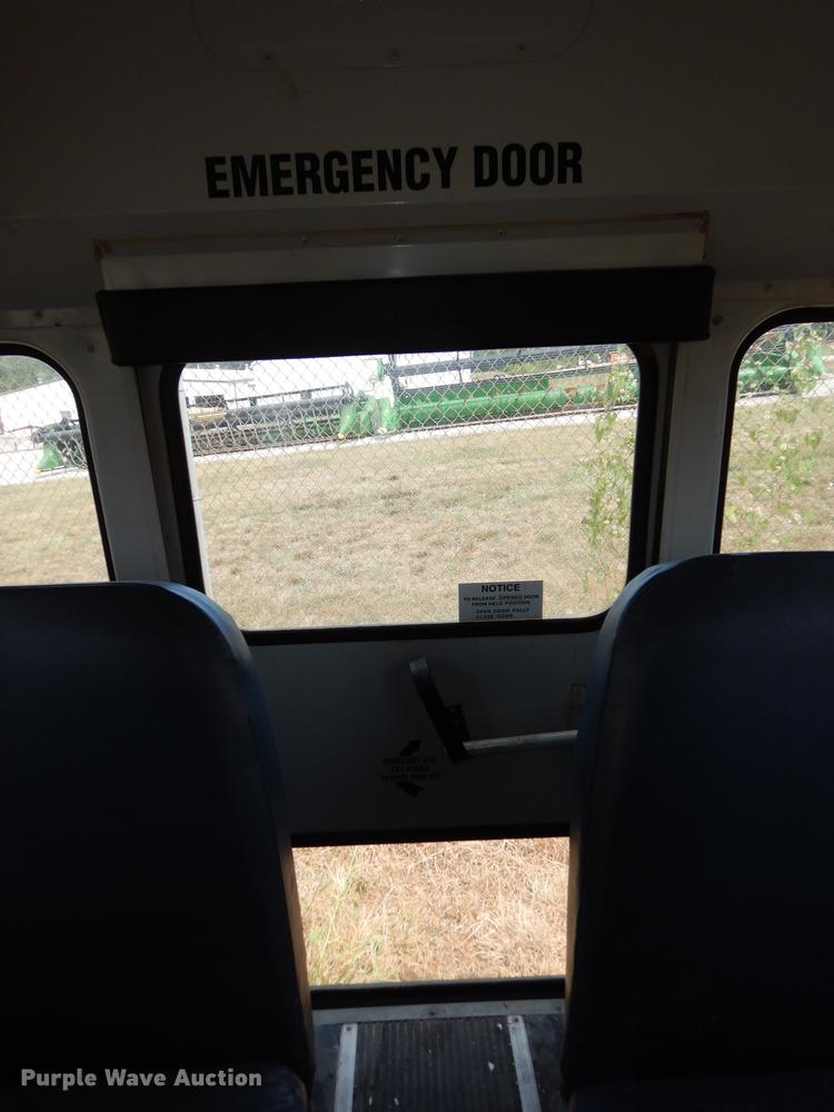 image for item DB8390 2000 Freightliner FS65 Thomas school bus
