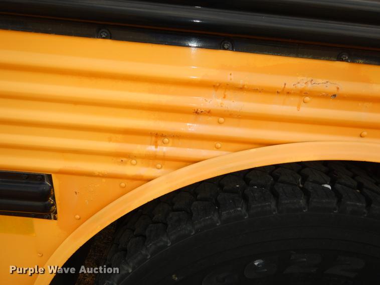 image for item DB8390 2000 Freightliner FS65 Thomas school bus
