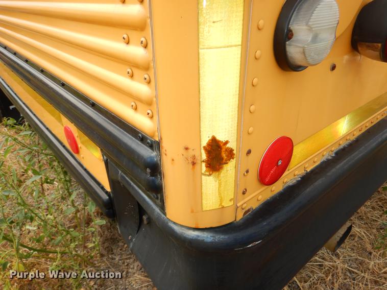 image for item DB8390 2000 Freightliner FS65 Thomas school bus