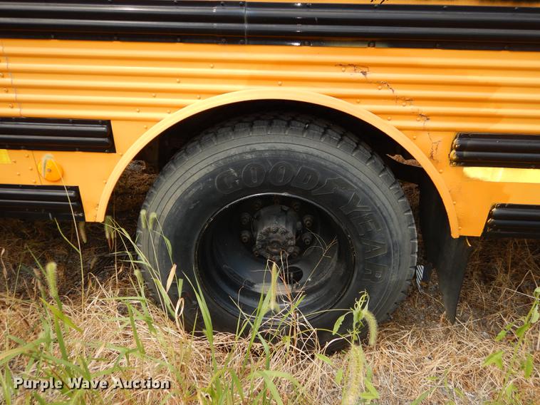image for item DB8390 2000 Freightliner FS65 Thomas school bus