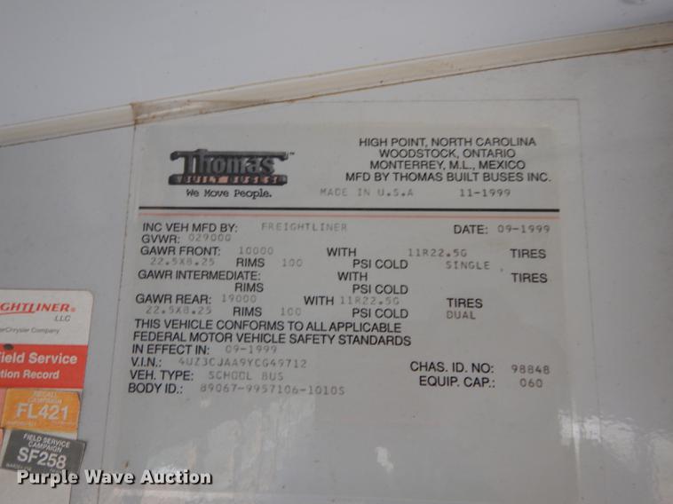 image for item DB8390 2000 Freightliner FS65 Thomas school bus