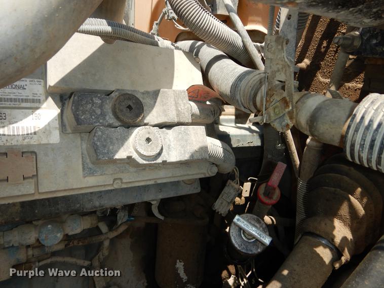 image for item DB8392 1999 International 3800 Am Tran school bus