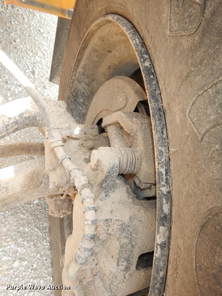 image for item DB8392 1999 International 3800 Am Tran school bus