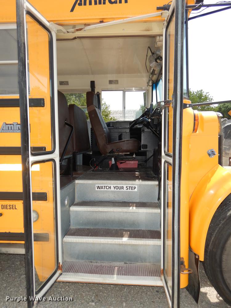 image for item DB8392 1999 International 3800 Am Tran school bus