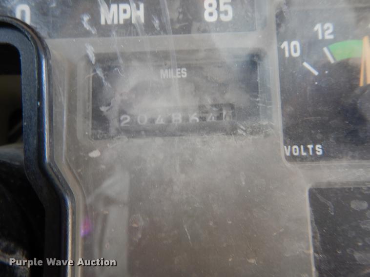 image for item DB8392 1999 International 3800 Am Tran school bus