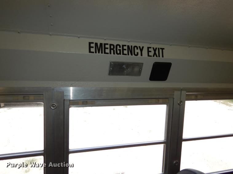 image for item DB8392 1999 International 3800 Am Tran school bus