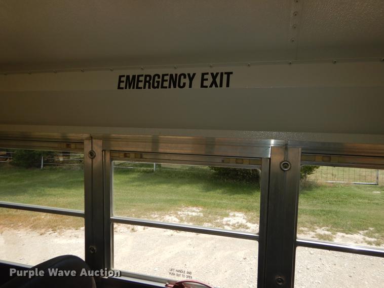 image for item DB8392 1999 International 3800 Am Tran school bus