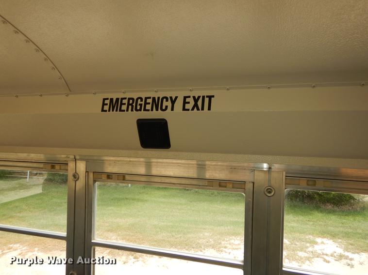 image for item DB8392 1999 International 3800 Am Tran school bus