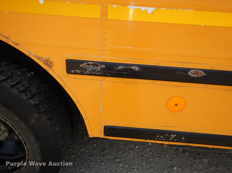 image for item DB8392 1999 International 3800 Am Tran school bus