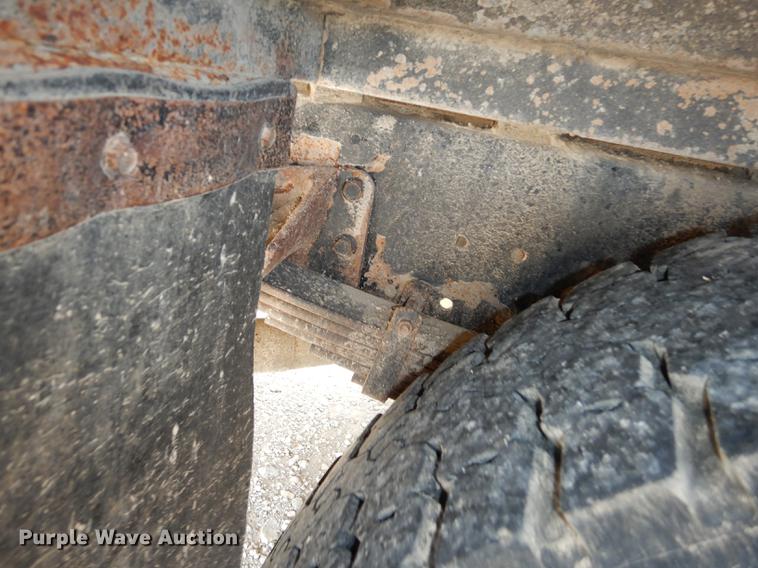 image for item DB8392 1999 International 3800 Am Tran school bus