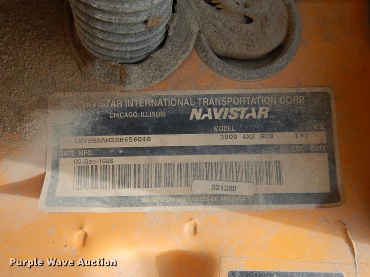 image for item DB8392 1999 International 3800 Am Tran school bus