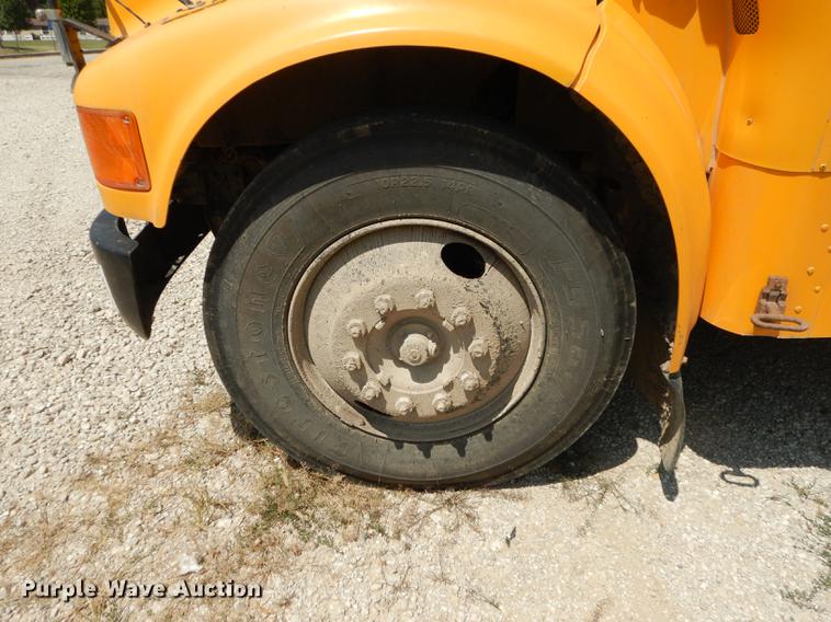 image for item DB8393 2001 International 3800 ATC school bus