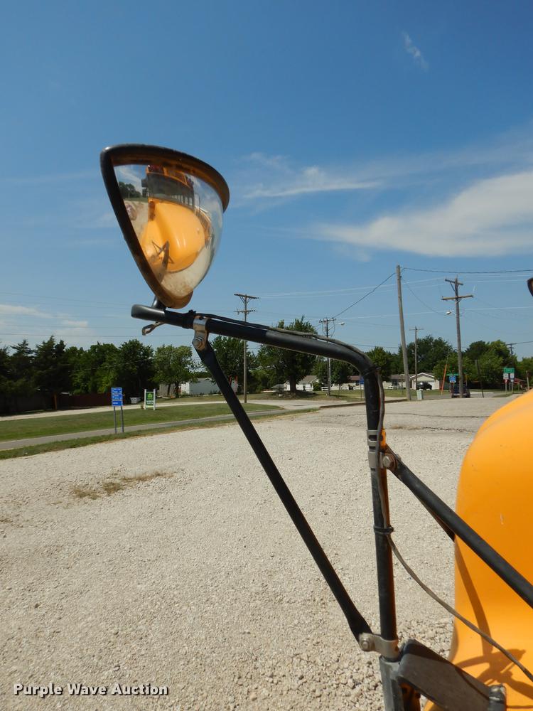 image for item DB8393 2001 International 3800 ATC school bus