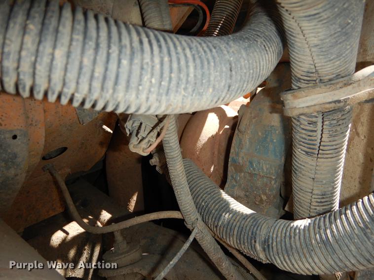 image for item DB8393 2001 International 3800 ATC school bus