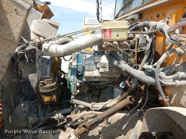 image for item DB8393 2001 International 3800 ATC school bus