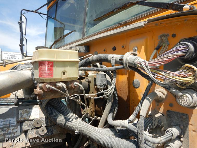 image for item DB8393 2001 International 3800 ATC school bus