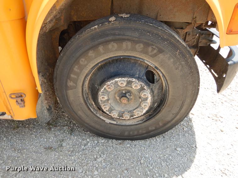 image for item DB8393 2001 International 3800 ATC school bus