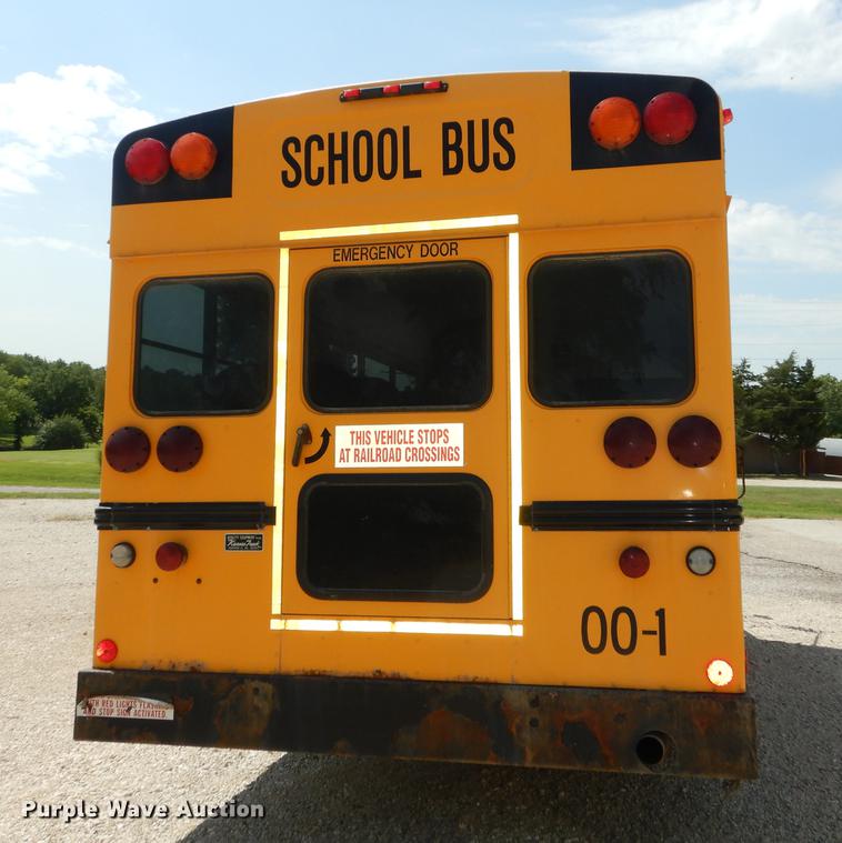 image for item DB8394 2000 Ford Econoline E450 Super Duty Collins school bus