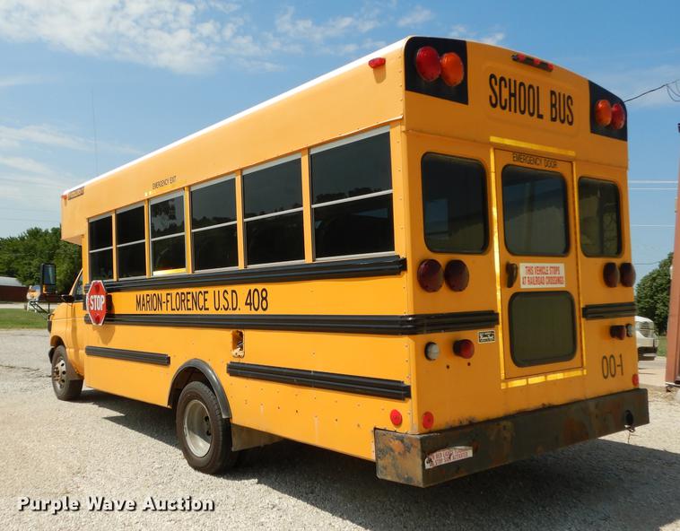 image for item DB8394 2000 Ford Econoline E450 Super Duty Collins school bus