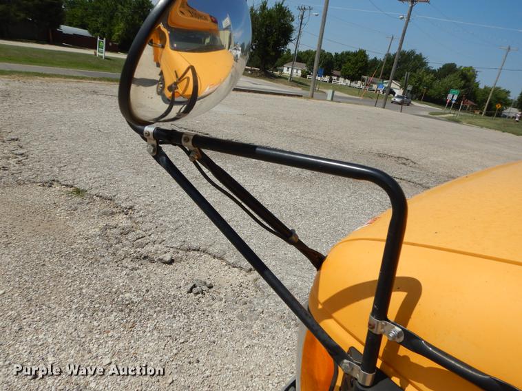 image for item DB8394 2000 Ford Econoline E450 Super Duty Collins school bus