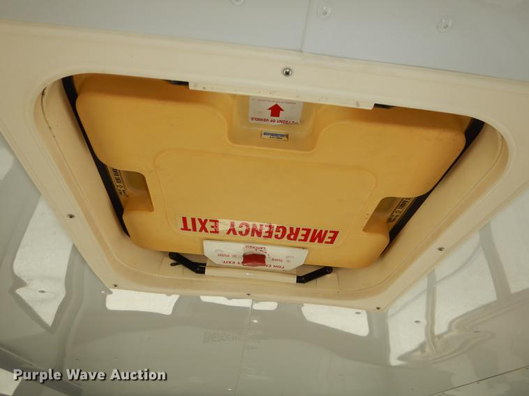 image for item DB8394 2000 Ford Econoline E450 Super Duty Collins school bus