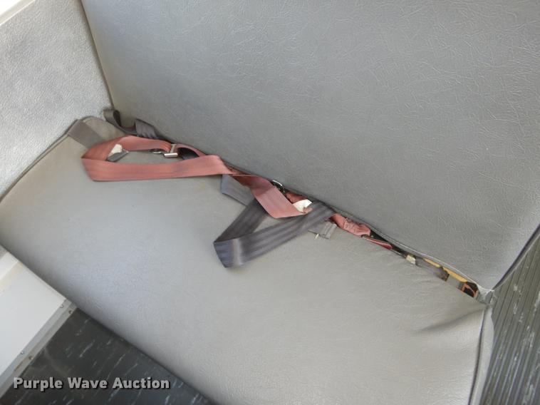 image for item DB8394 2000 Ford Econoline E450 Super Duty Collins school bus