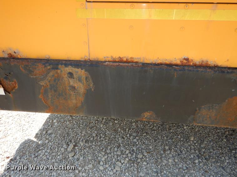 image for item DB8394 2000 Ford Econoline E450 Super Duty Collins school bus