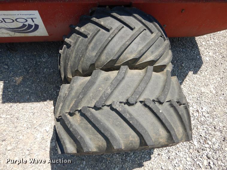 image for item DB8401 Power Trac PT1850 slope mower