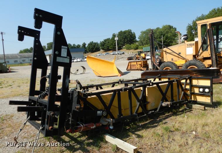 image for item DB8403 Energy Absorption Systems crash attenuator