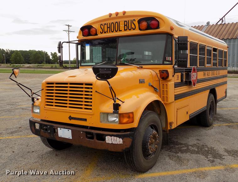 image for item DB9193 1998 International 3800 Bluebird school bus