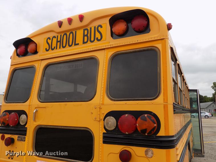 image for item DB9193 1998 International 3800 Bluebird school bus