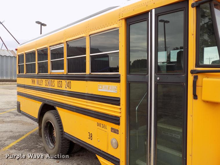 image for item DB9193 1998 International 3800 Bluebird school bus