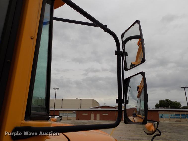 image for item DB9193 1998 International 3800 Bluebird school bus