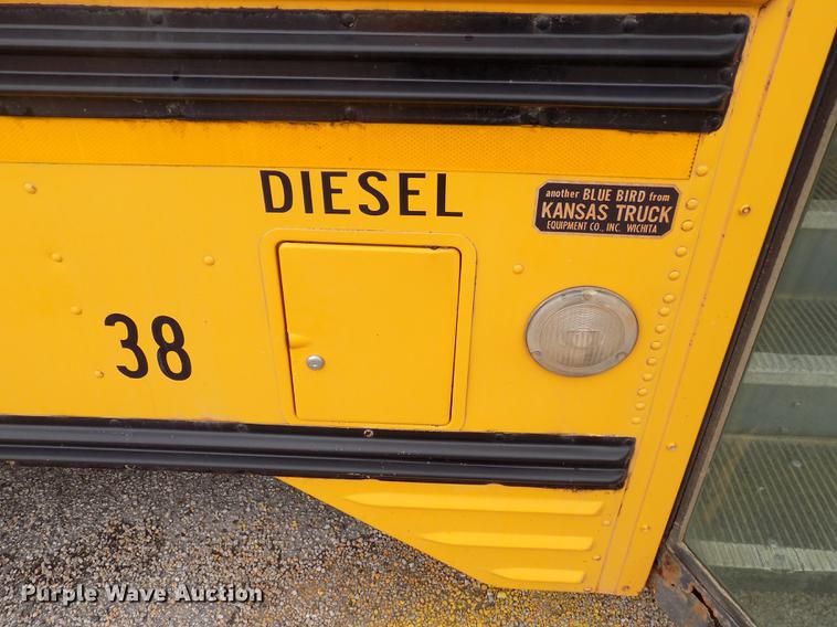 image for item DB9193 1998 International 3800 Bluebird school bus