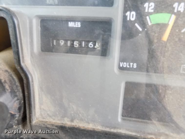 image for item DB9193 1998 International 3800 Bluebird school bus