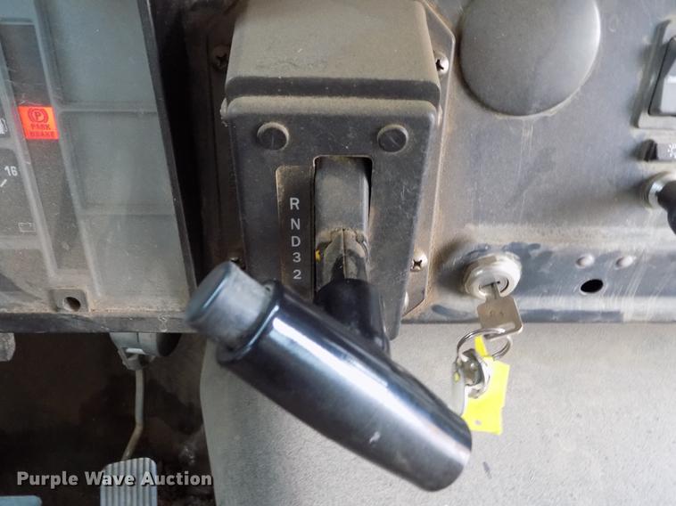 image for item DB9193 1998 International 3800 Bluebird school bus