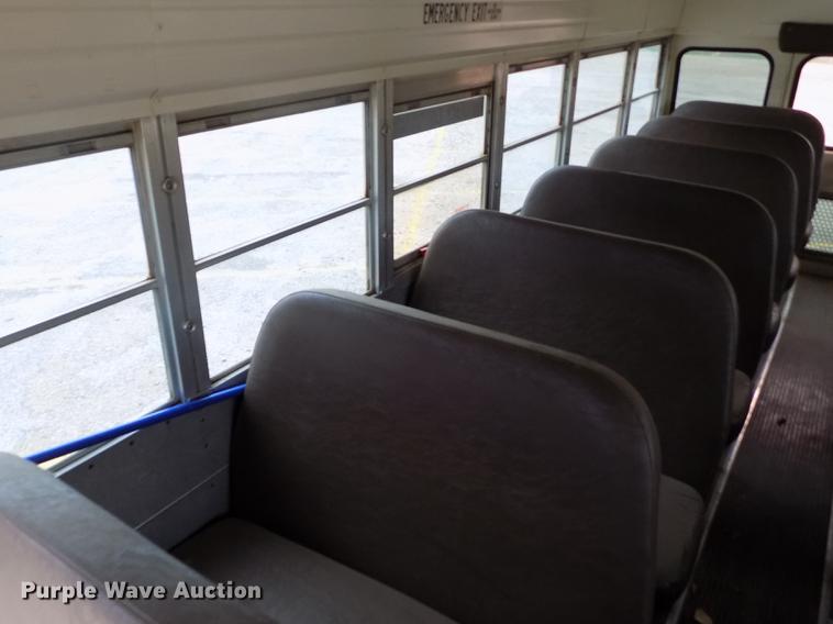 image for item DB9193 1998 International 3800 Bluebird school bus
