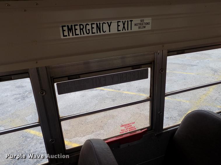 image for item DB9193 1998 International 3800 Bluebird school bus